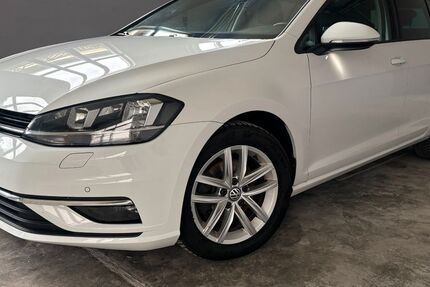 VW Golf 128.000 km 10.900 &euro; Weißenfels 06667