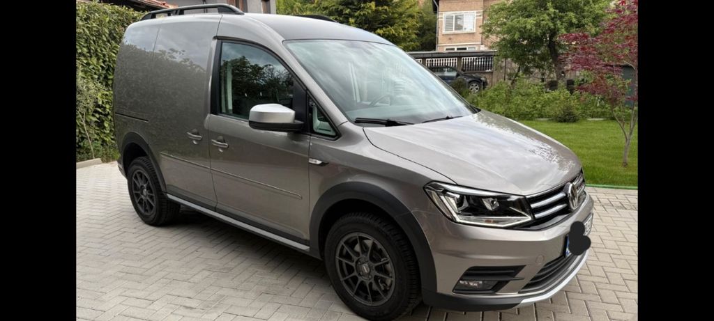 VW Caddy 112.000 km 23.700 &euro; Nürnberg 90431