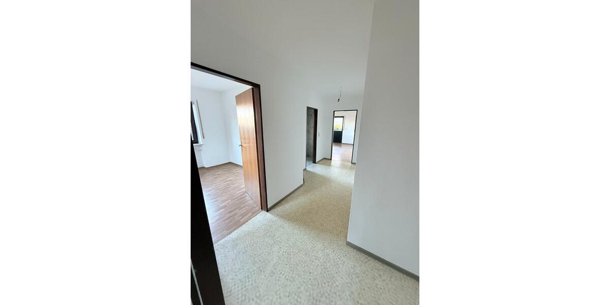 Erdgeschoßwohnung Pocking - 3 Zimmer, 66 m&sup2;, 505&euro; | Angebot:26326296