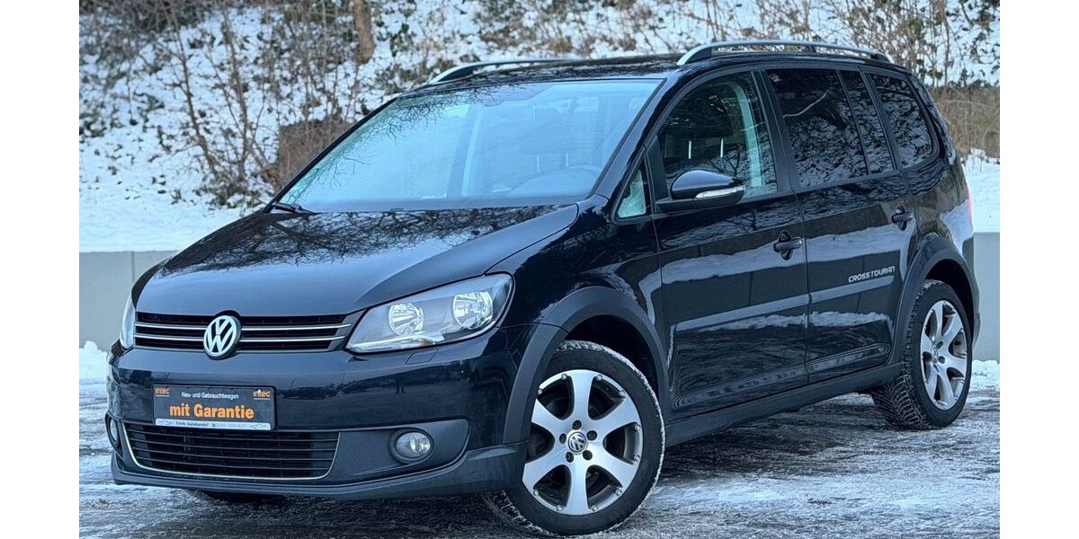 VW Touran 162.400 km 8.990 &euro; Kiel 24147