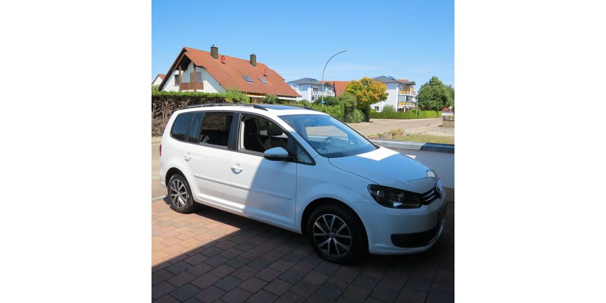 VW Touran 168.000 km 8.350 &euro; Asbach-Bäumenheim 86663