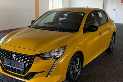 Peugeot 208 66.899 km 10.490 &euro; Regensburg 93057