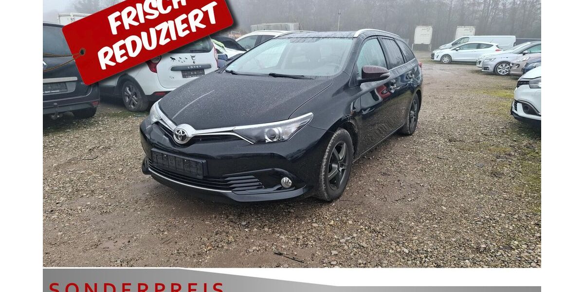 Toyota Auris 161.330 km 6.985 &euro; Achern 77855
