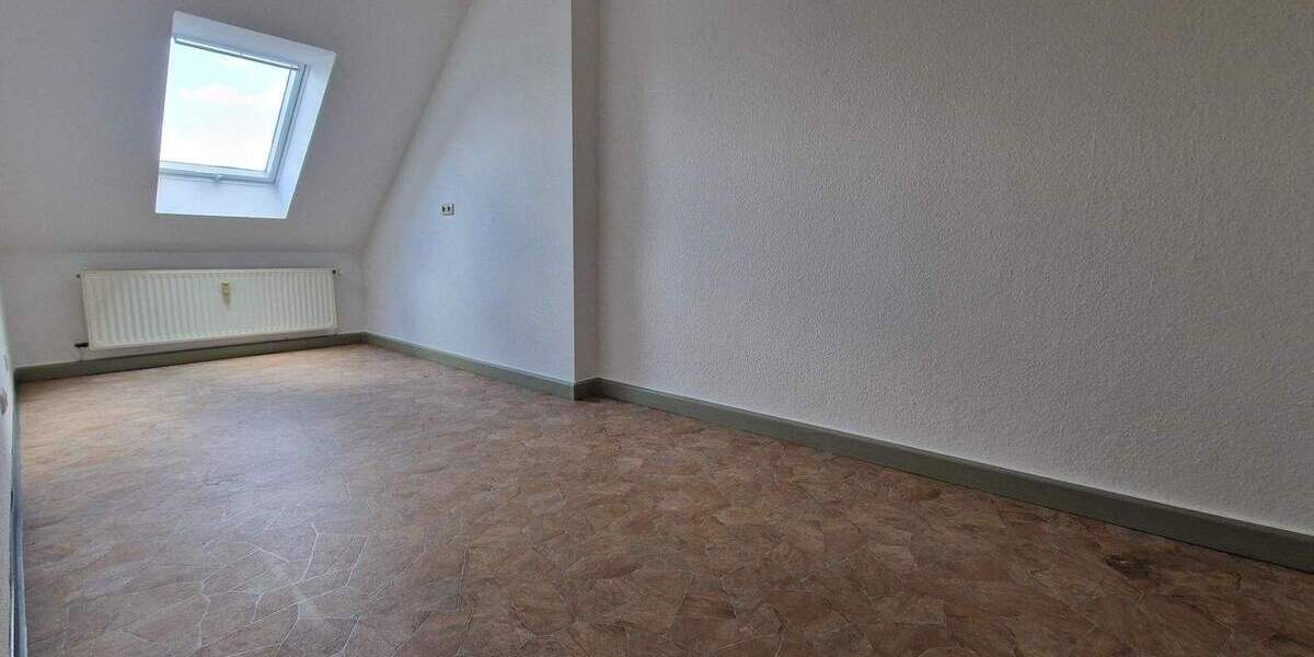 Etagenwohnung Döbeln - 4 Zimmer, 110 m&sup2;, 622&euro; | Angebot:25065818