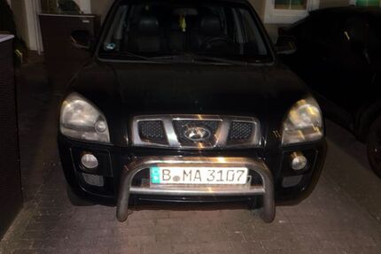 Hyundai TUCSON 157.000 km 2.500 &euro; Schönefeld 12529