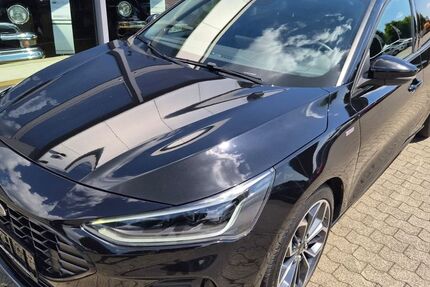 Ford Focus 144.186 km 13.290 &euro; Ehringshausen 35630