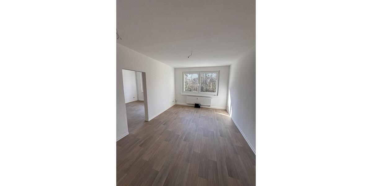 Etagenwohnung Borna - 2 Zimmer, 47 m&sup2;, 290&euro; | Angebot:25795868