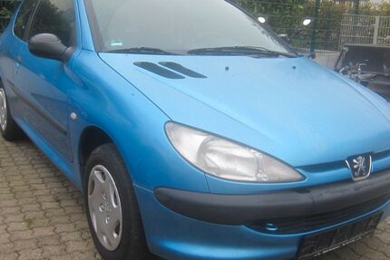 Peugeot 206 134.000 km 899 € Aschaffenburg 63741