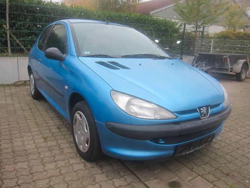 Peugeot 206 134.000 km 899 € Aschaffenburg 63741