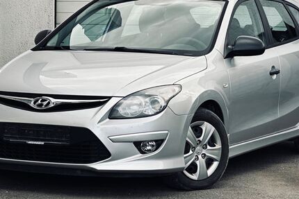 Hyundai i30 158.000 km 2.490 &euro; Leinefelde 37327