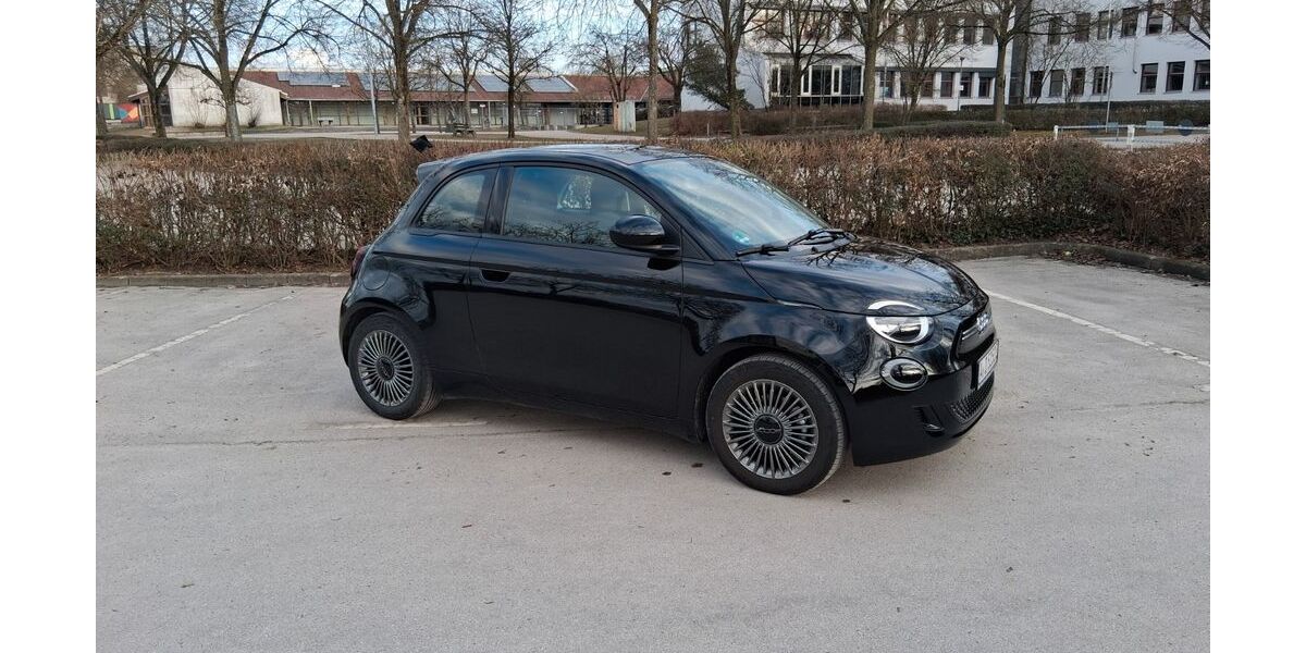 Fiat 500e 22.555 km 18.900 &euro; Neusäß 86356