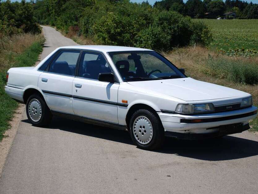 Toyota Camry 224.922 km 2.800 € Konstanz 78462