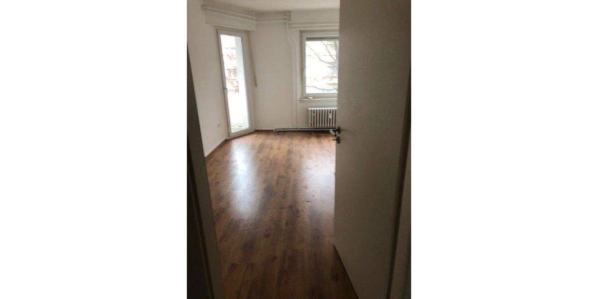 Etagenwohnung Ludwigshafen Mitte - 6 Zimmer, 130 m&sup2;, 1.125&euro; | Angebot:24825864