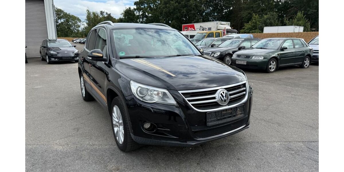 VW Tiguan 129.245 km 8.300 &euro; Rendsburg ja 24768