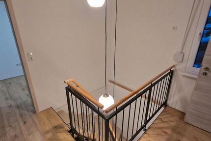 Haus Reichshof - 4 Zimmer, 125 m&sup2;, 1.500&euro; | Angebot:25384123