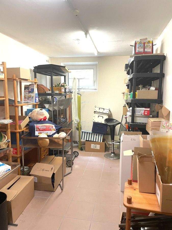 *** Schickes Ladenlokal in guter Lage, ehemals Lotto Filiale *** 1 zimmer