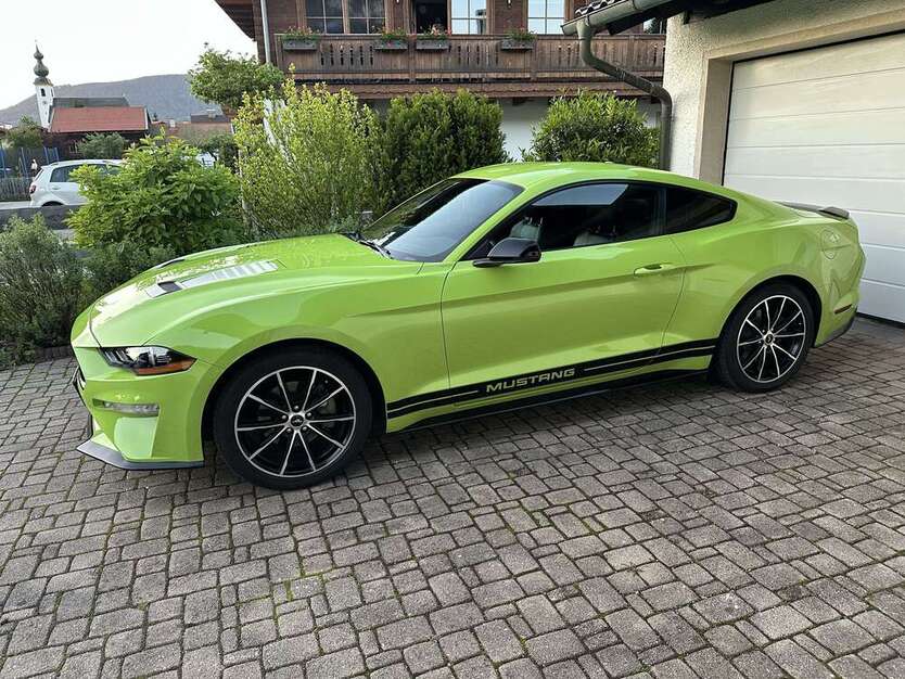 Ford Mustang 58.000 km 26.999 € Inzell 83334