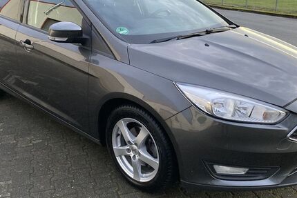 Ford Focus 145.000 km 7.700 € Paderborn 33104