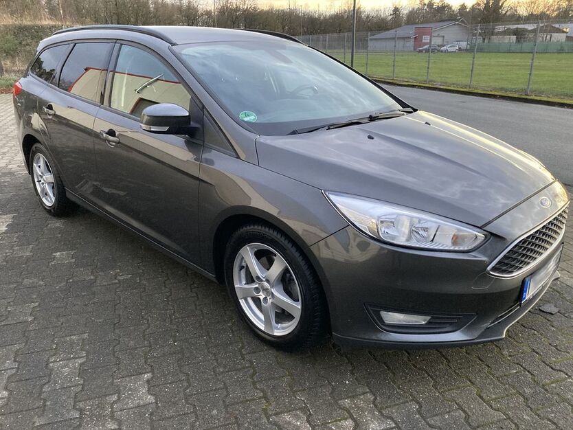 Ford Focus 145.000 km 7.700 € Paderborn 33104
