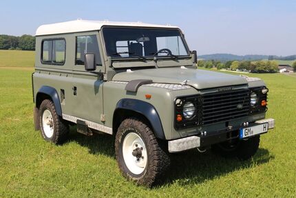 Land Rover Defender 194.737 km 22.500 &euro; Gummersbach 51647