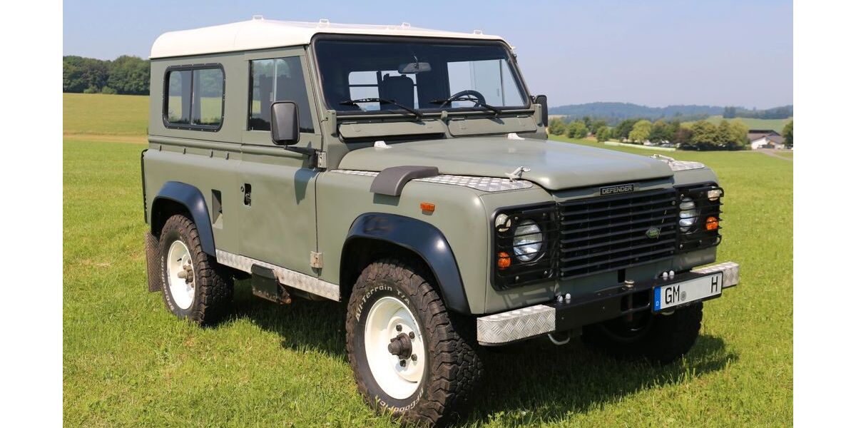 Land Rover Defender 194.737 km 23.500 &euro; Gummersbach 51647
