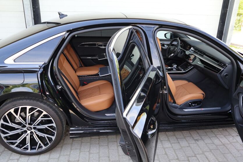 Audi A8 55.000 km 77.000 € Passau 94034