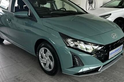 Hyundai i20 15.227 km 17.280 &euro; Lübeck 23562