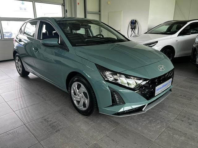 Hyundai i20 15.227 km 17.280 &euro; Lübeck 23562