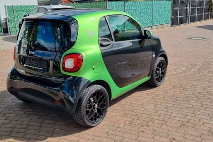 Smart ForTwo 60.299 km 7.950 € Ludwigshafen 67071