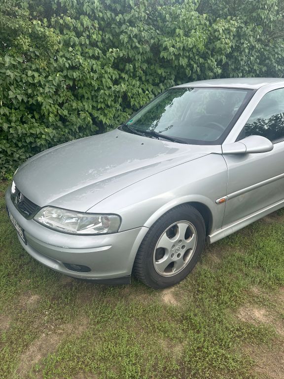 Opel Vectra 186.380 km 900 € ingelheim 55262