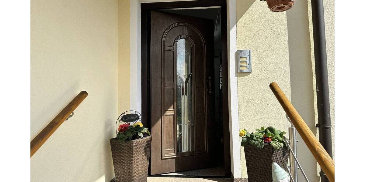 Etagenwohnung Zwickau Mosel - 4 Zimmer, 149 m&sup2;, 98.000&euro; | Angebot:23982705