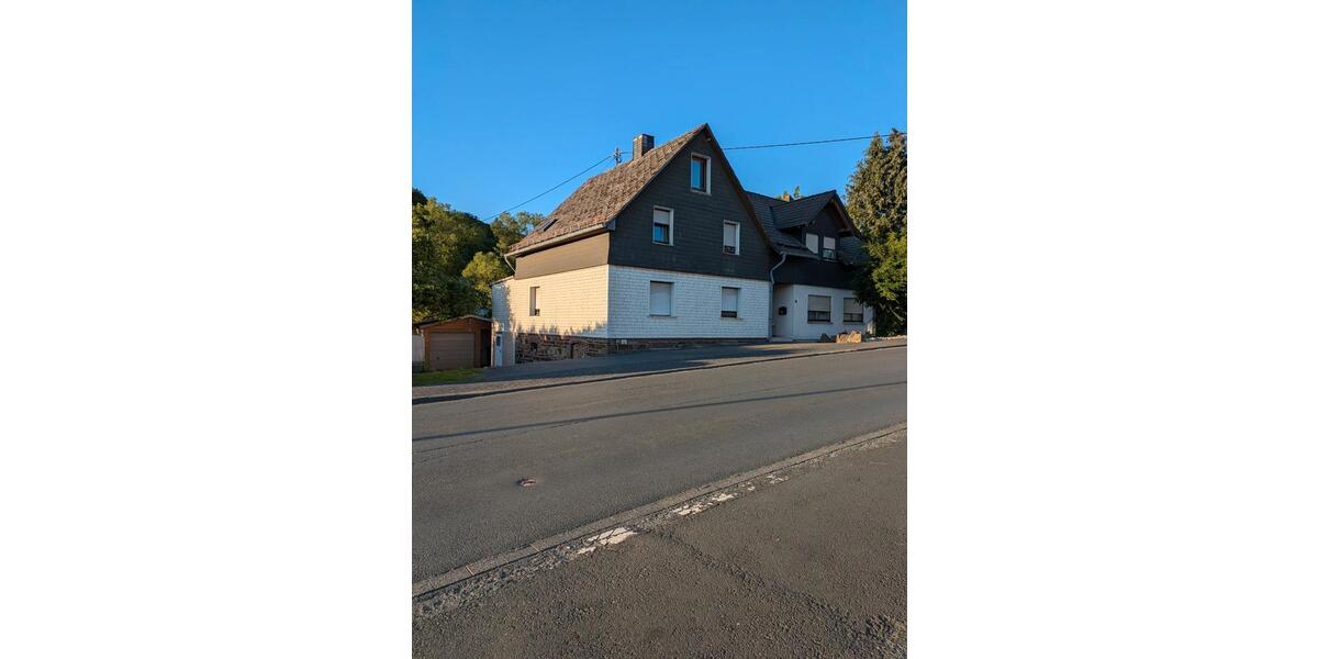 Mehrfamilienhaus, Wohnhaus Netphen - 9 Zimmer, 205 m&sup2;, 309.000&euro; | Angebot:26737644