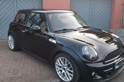 Mini Cooper S 175.500 km 8.500 &euro; Theres 97531