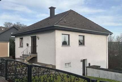 Haus zum Kaufen in Schalksmühle 235.000 € 134 m² 5 zimmer