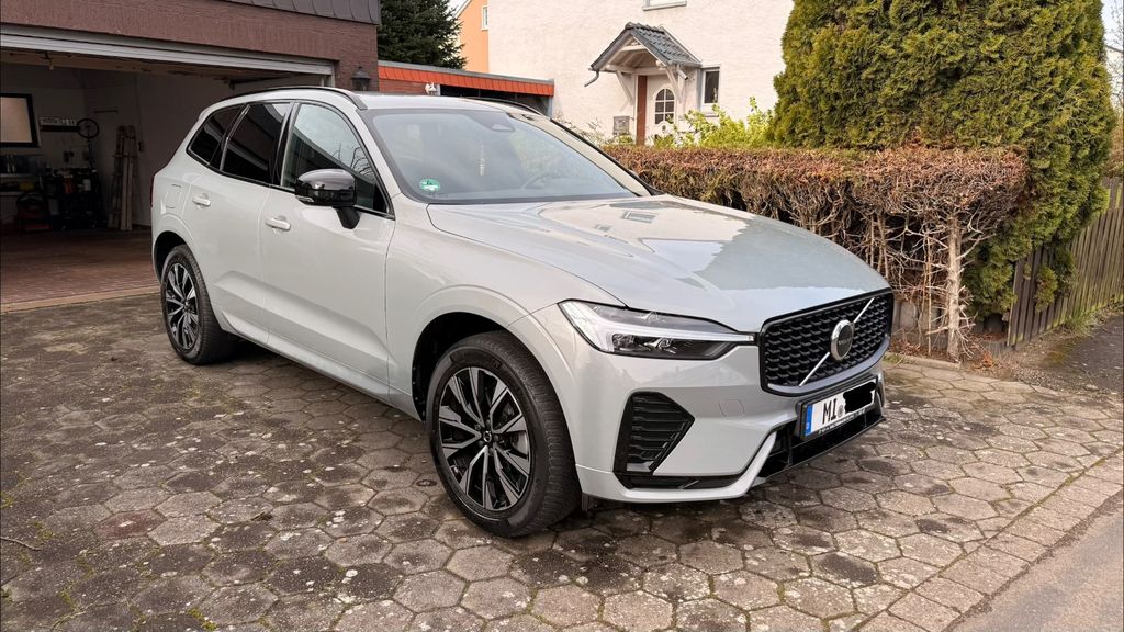 Volvo XC60 30.500 km 38.200 &euro; Minden 32429