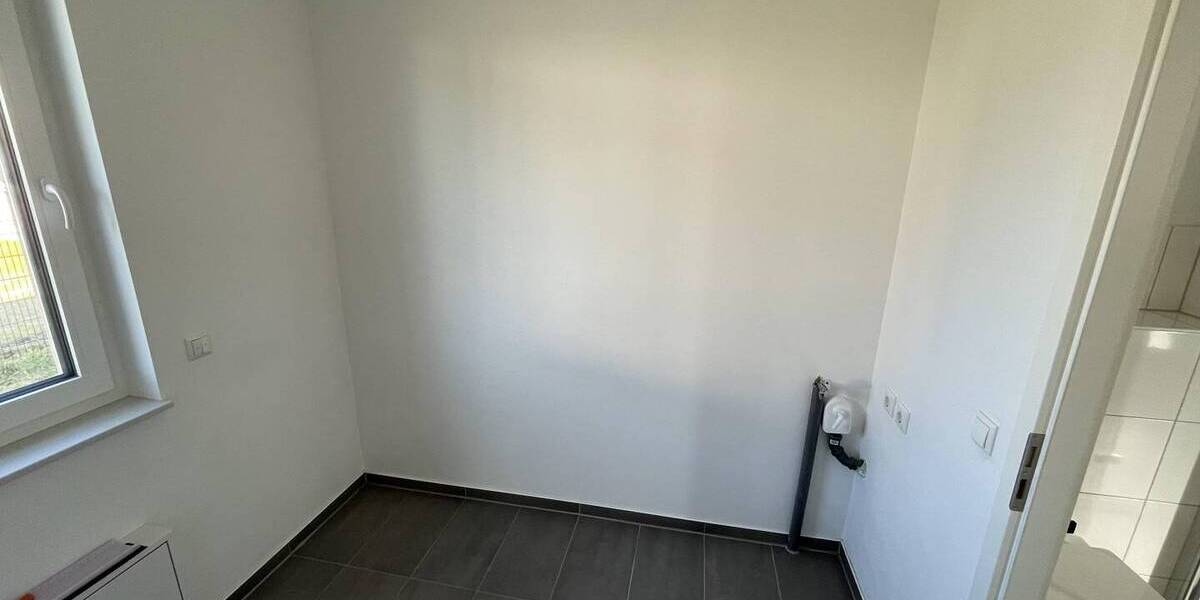 Doppelhaushälfte Schöneiche bei Berlin - 6 Zimmer, 140 m&sup2;, 1.950&euro; | Angebot:25910518