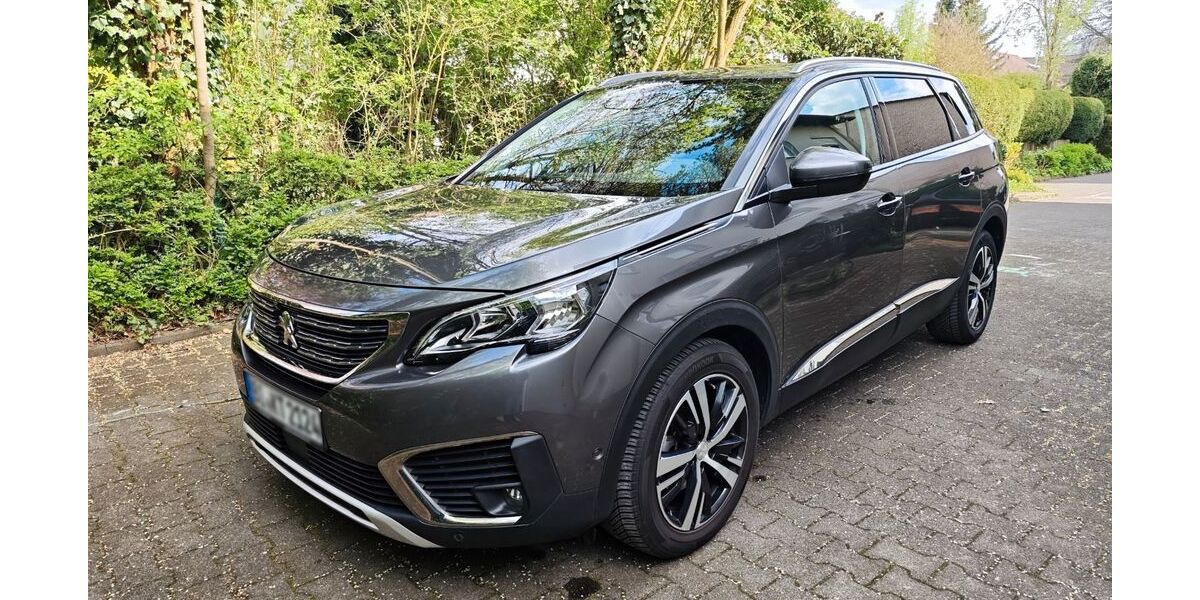 Peugeot 5008 108.800 km 13.400 &euro; Bielefeld 33607
