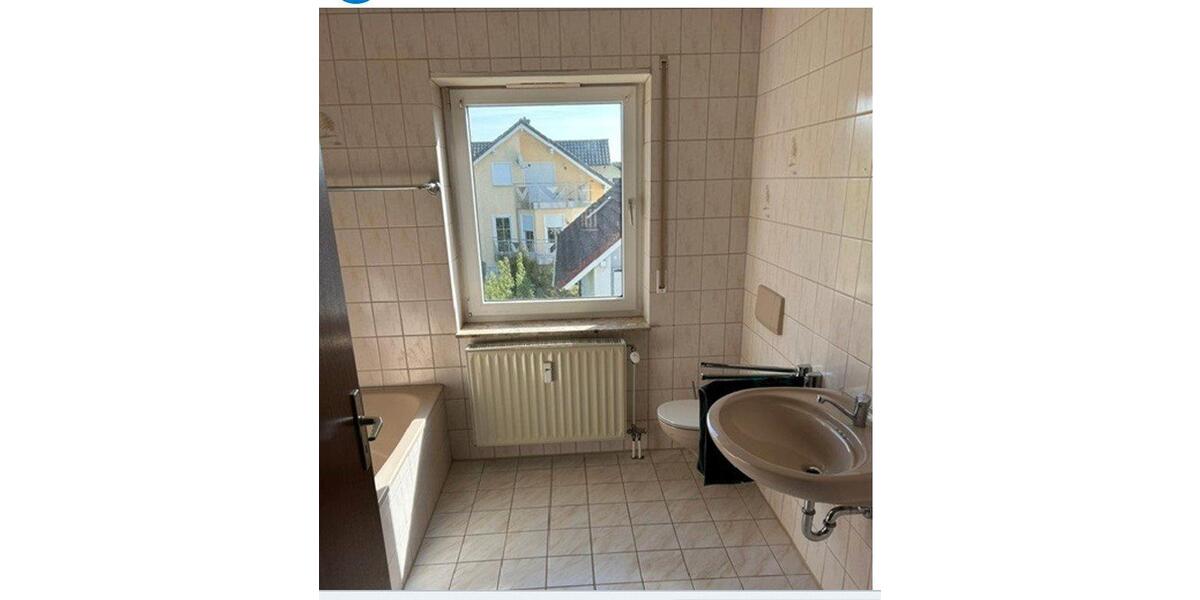 Dachgeschoßwohnung Friedewald - 4 Zimmer, 105 m&sup2;, 955&euro; | Angebot:25162662