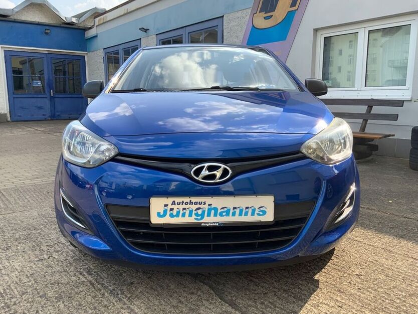 i20