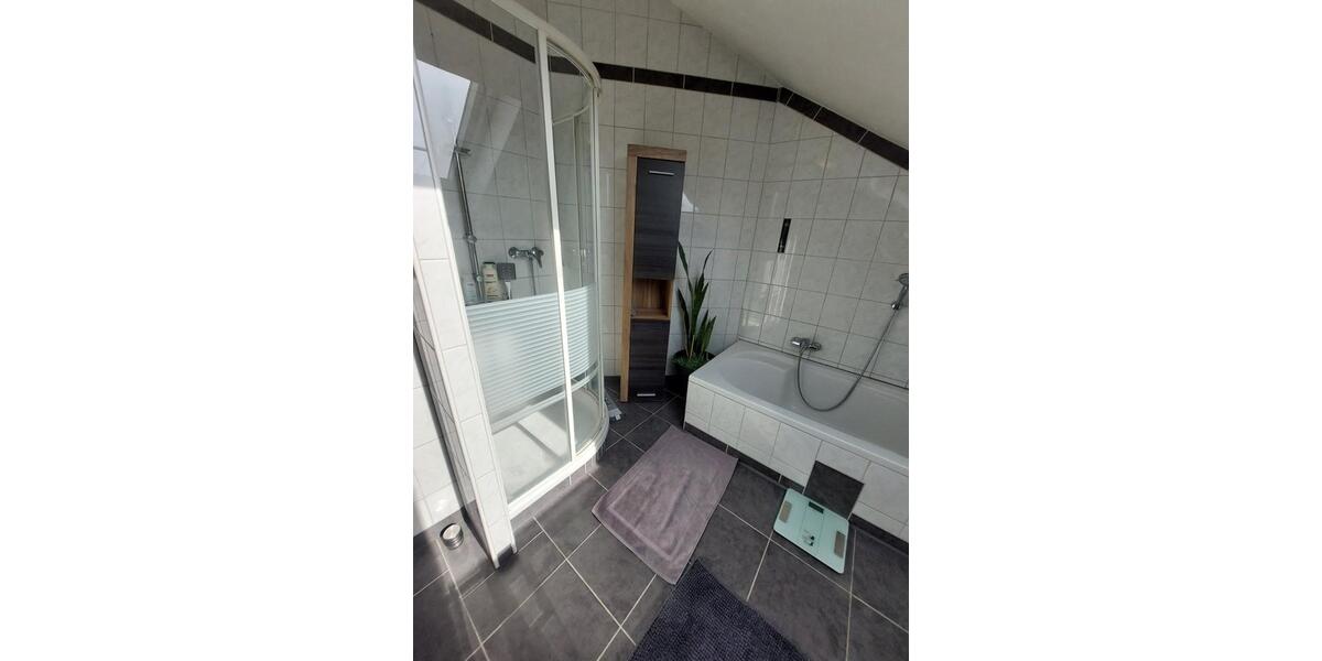 Einfamilienhaus Baesweiler - 8 Zimmer, 143 m&sup2;, 450.000&euro; | Angebot:25871723