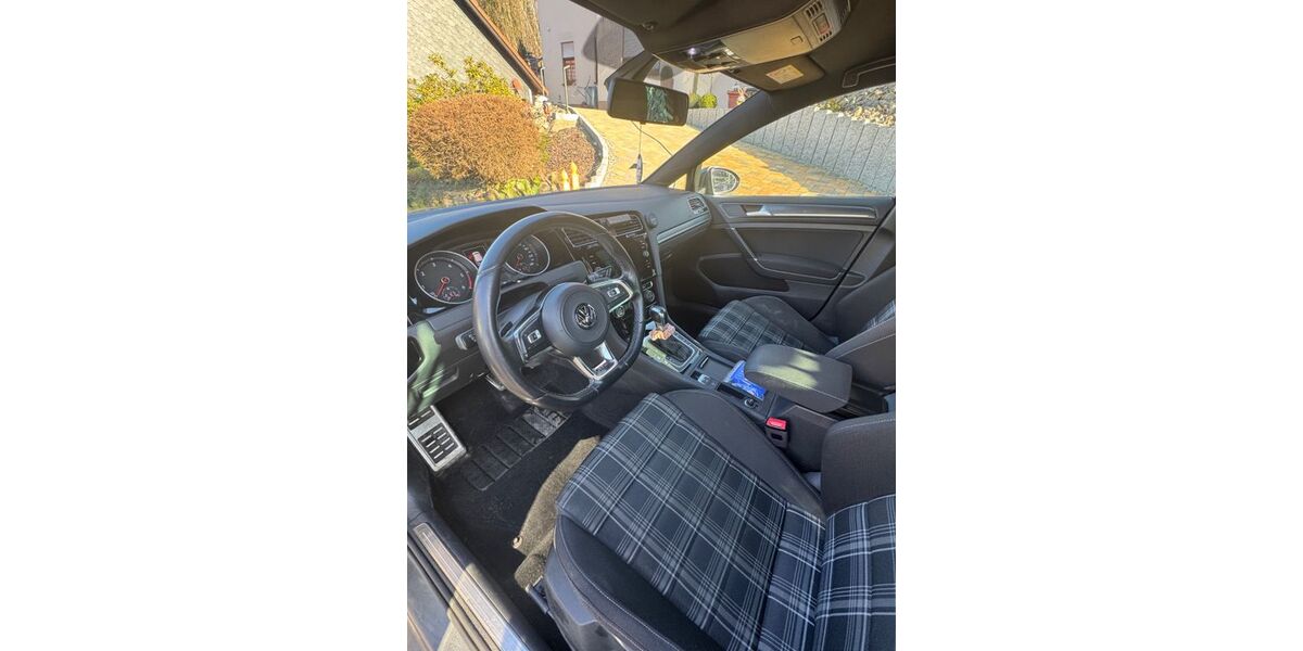 VW Golf 150.000 km 16.800 &euro; Wallenfels 96346