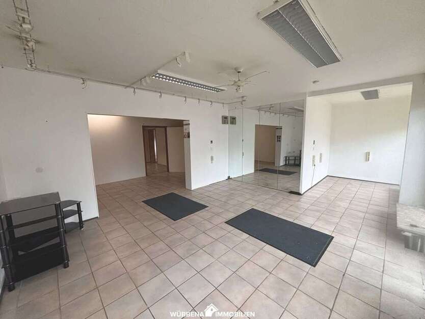 Einzelhandel in Emden 550 € 80 m²