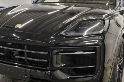 Porsche Cayenne 49.500 km 95.999 &euro; Stuttgart 70499