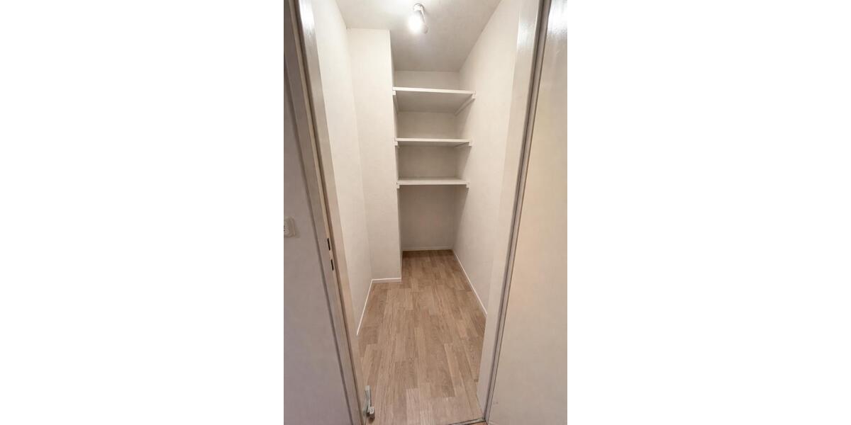 Dachgeschoßwohnung Plattling - 2 Zimmer, 63 m&sup2;, 160.000&euro; | Angebot:24319084