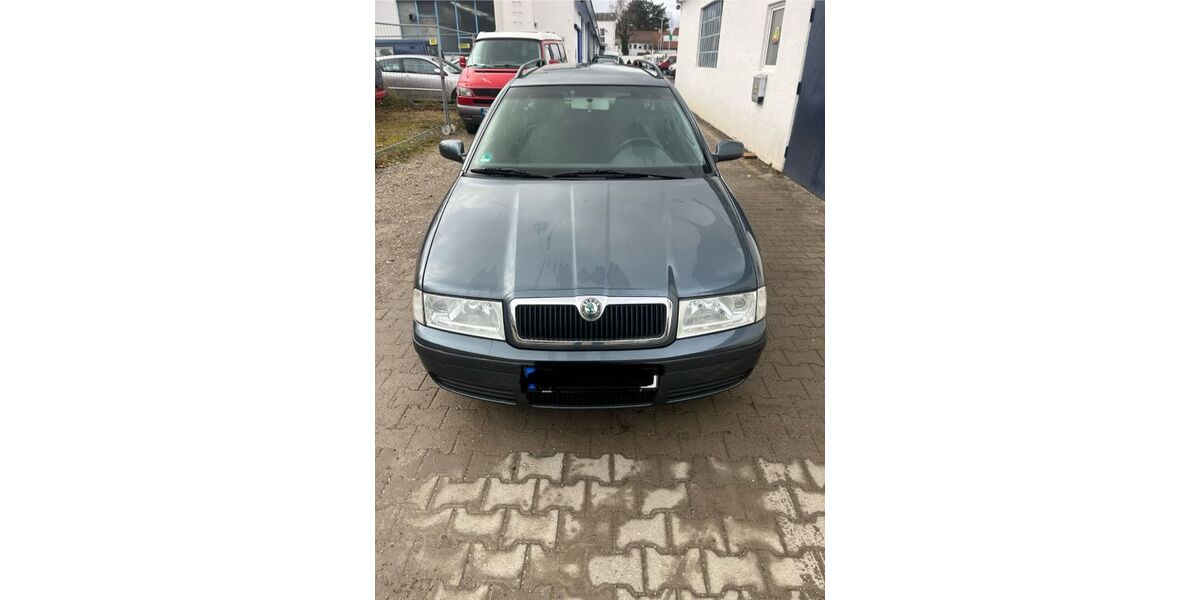 Skoda Octavia 163.118 km 899 € München 81735
