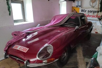 Jaguar E-Type 51.942 km 75.000 &euro; Rötz 92444