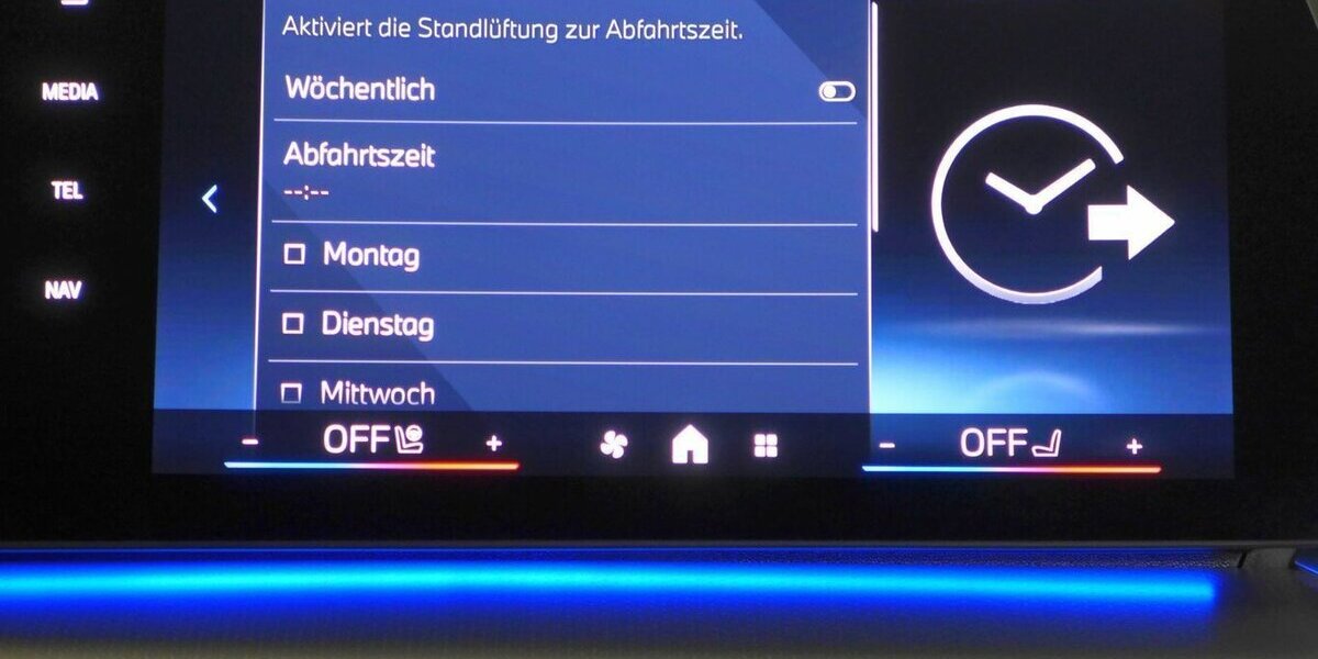 BMW X1 20d xDrive MSportPRO 360°,HUD,AHK NP:67.520 28.900 km 40.790 &euro; Landshut 84030