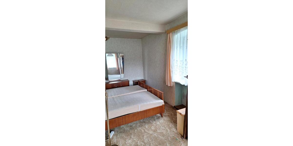 Einfamilienhaus Naumburg (Saale) - 9 Zimmer, 170 m&sup2;, 260.000&euro; | Angebot:26630153