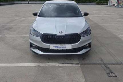 Skoda Fabia 10.000 km 21.400 &euro; München 80686