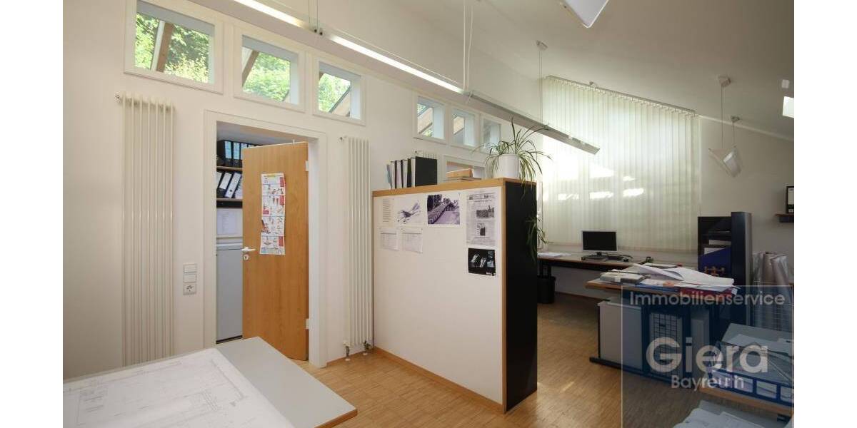 Gewerbeobjekt Warmensteinach - 5 Zimmer, 135 m&sup2;, 945&euro; | Angebot:25725807